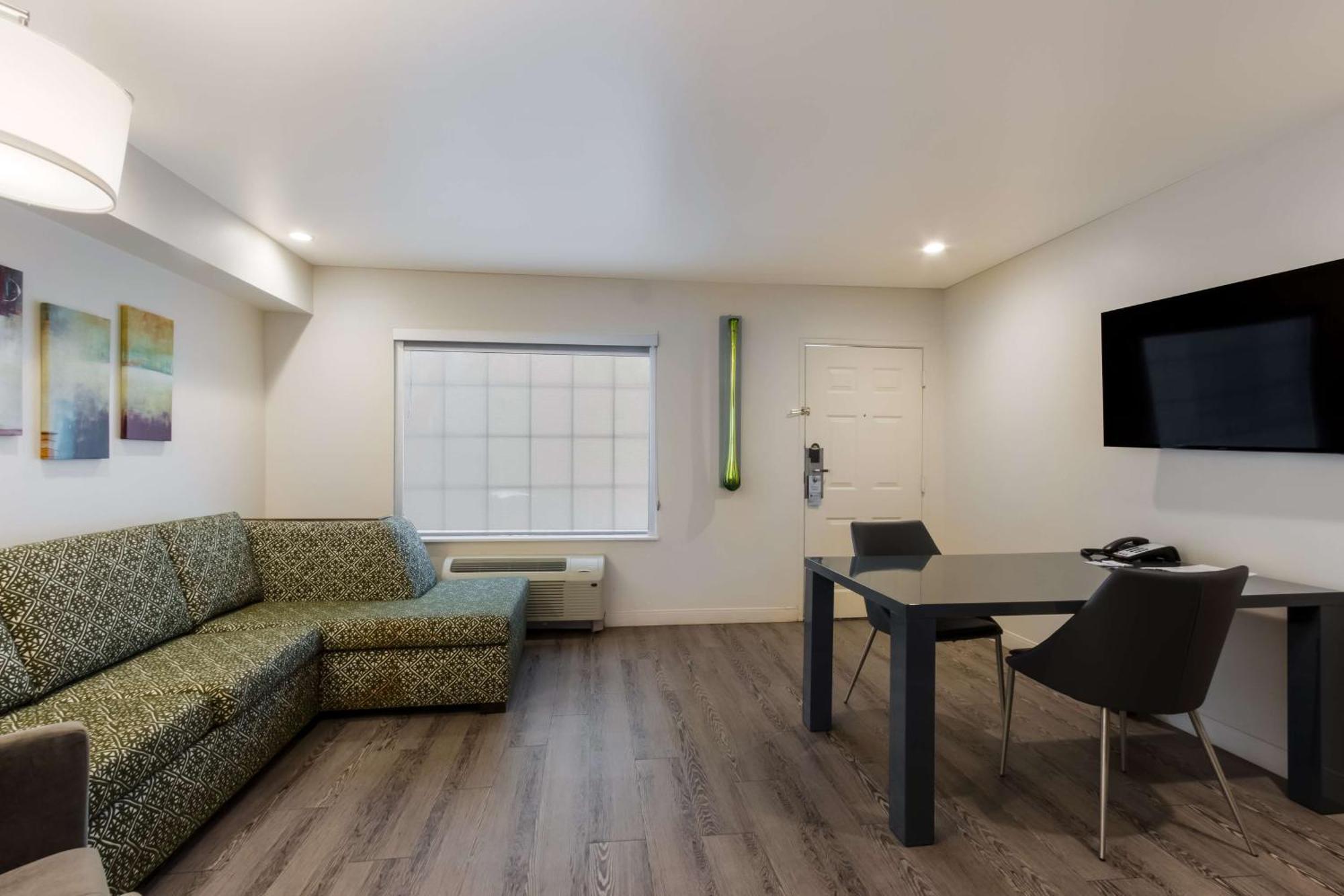 Surestay Plus Hotel By Best Western Tempe University Εξωτερικό φωτογραφία